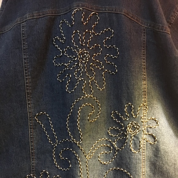 Once again plus size Jean jacket - Picture 4 of 4